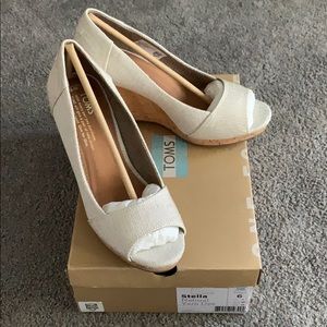✨NIB | TOMS | Stella | Natural Yarn Dye Wedge✨